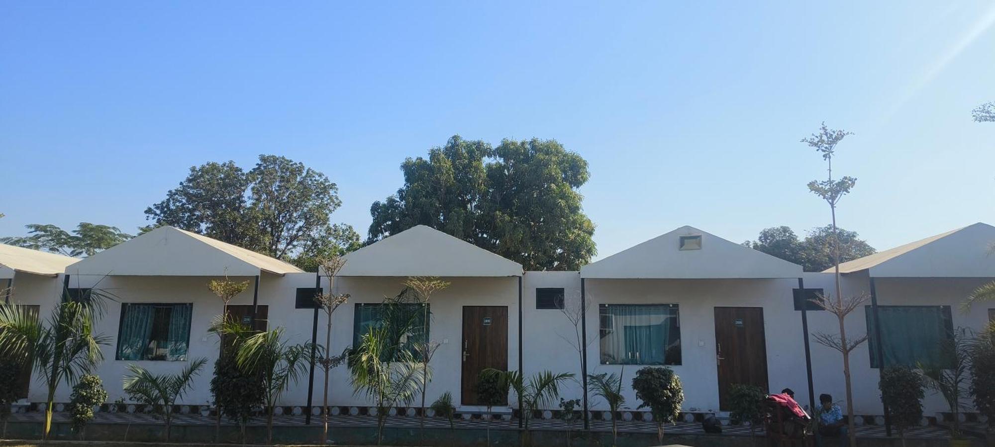 Long Drive Hotel And Resaurt جايبور المظهر الخارجي الصورة